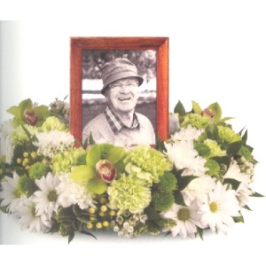 Tabletop Garden Wreath